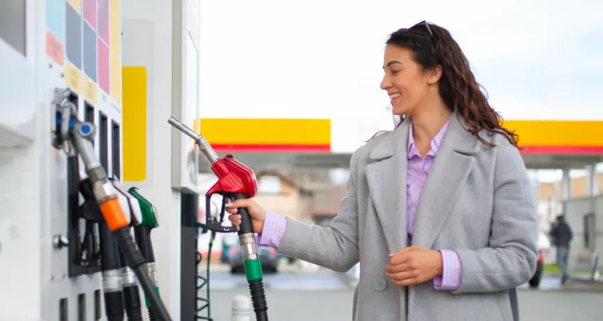 Corporate Fuel Cards vs Allowances