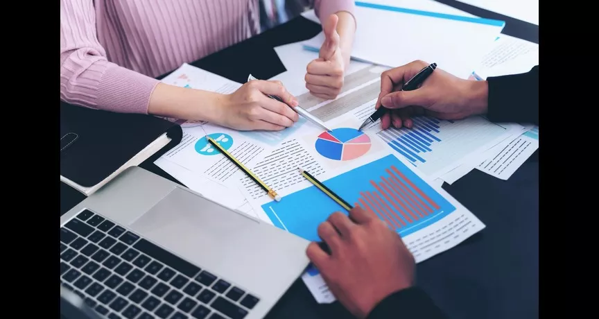 difference between payroll and salary