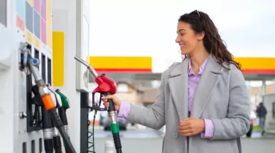 Corporate Fuel Cards vs Allowances